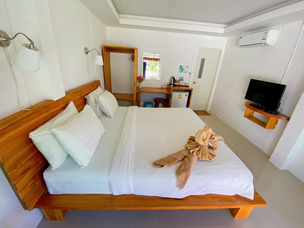 Andaman Beach Resort Lipe Ngoại thất bức ảnh